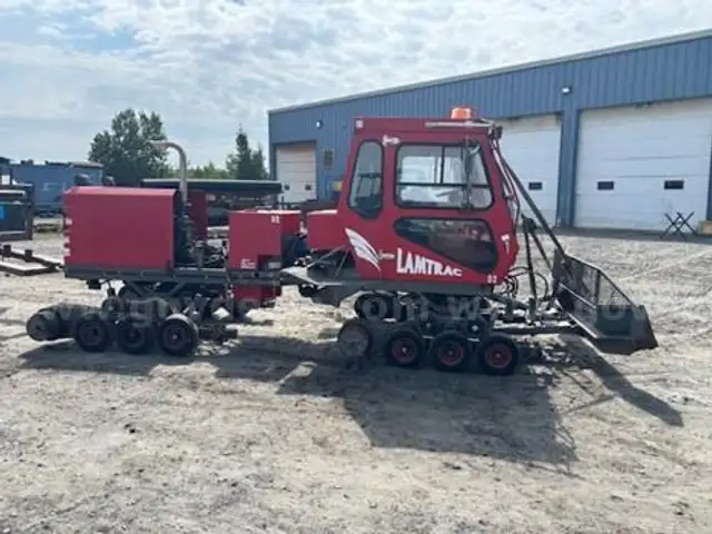 2002 Lamtrac LTR 4000 Snow Groomer (Parts Machine)