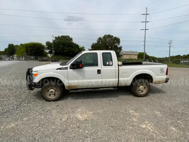 2015 Ford F-250 SD XL SuperCab 4WD