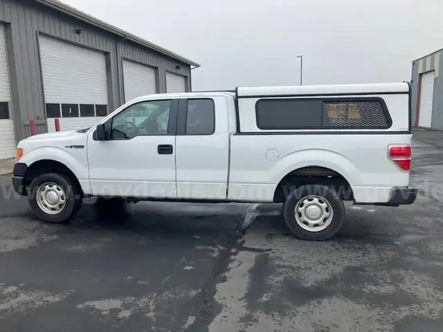 2010 Ford F-150 w/Canopy