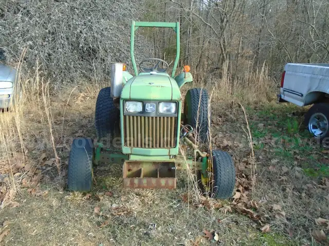 John Deer 850 Tractor
