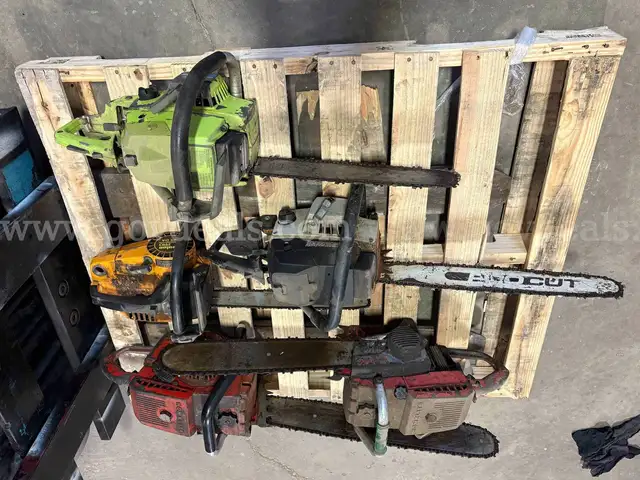 LOT OF CHAINSAWS