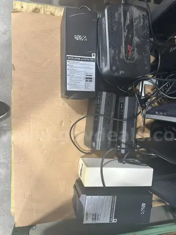 Lot of 7 UPS units