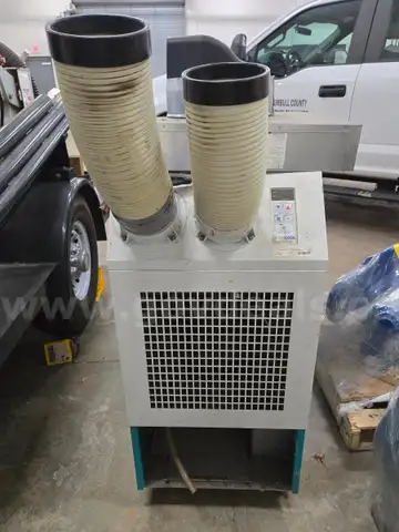 MovinCool Classic Plus 14 Portable Air Conditioner