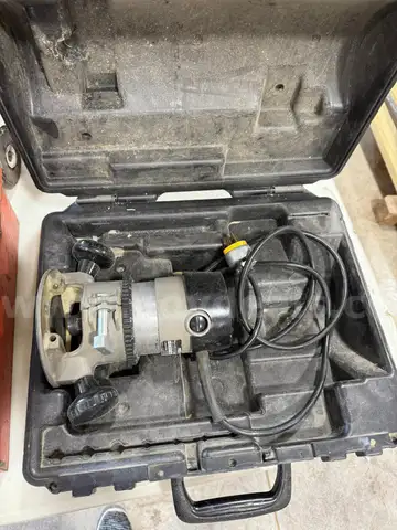 Porter-Cable Router with Hard Case