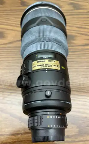 Nikon 300mm Lens