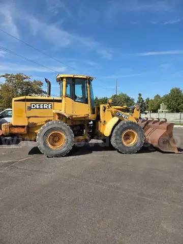 1997 John Deere Front Loader