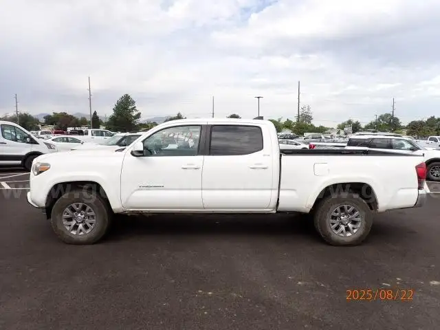 2018 TOYOTA TACOMA SR5 CREW CAB TRUCK