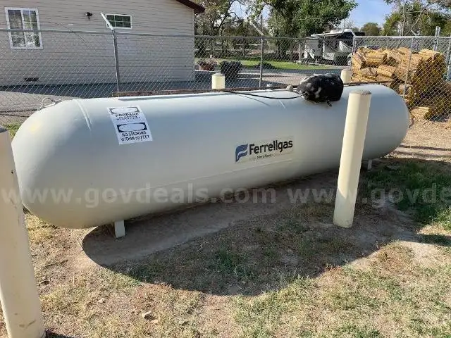 1000 Gallon Propane Tank