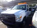 2013 FORD F250 XL REGULAR CAB SRW 4X2 CHASSIS (NEEDS ENGINE)