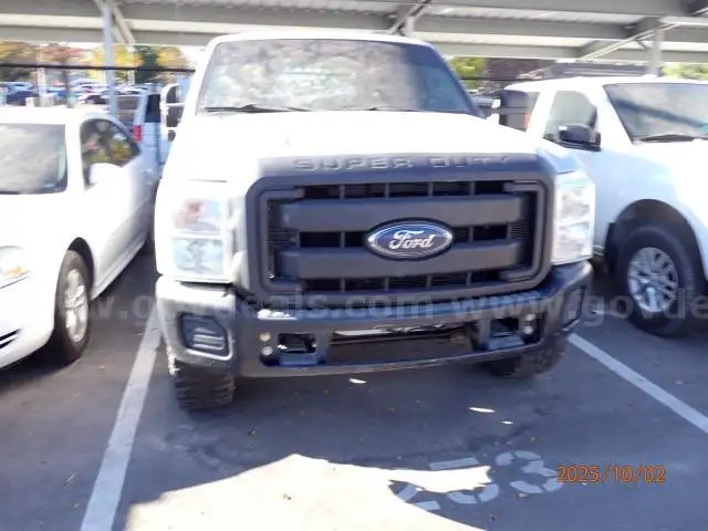 2015 FORD F350 XL EXTENDED CAB 4X4 LB TRUCK (NEEDS ENGINE)