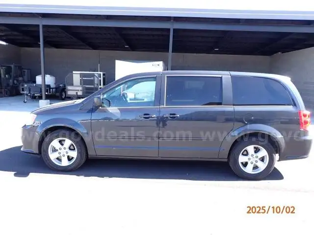 2013 DODGE GRAND CARAVAN SE 7-SEATER FWD MINI VAN
