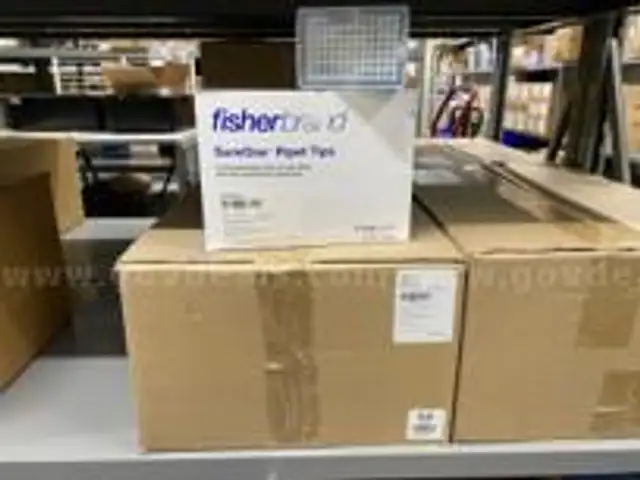Lab Equipment Lot of Fisherbrand™ SureOne™ Aerosol Barrier Pipette Tips 100