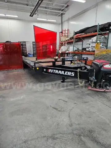 2025 PJ Trailer Pro Beam Superwide 8.5' x 26'