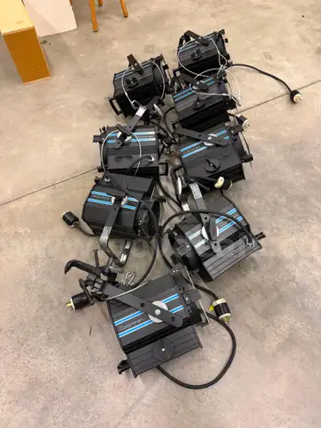 Broadcast Lights (1)