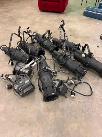 Broadcast Lights (2)