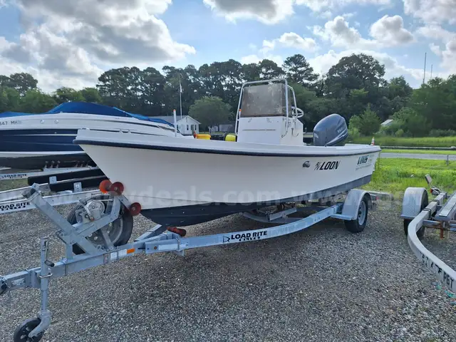 18ft. Parker Open Hull Fiberglass Boat With Yamaha 115HP 4-Stroke And Load Rite Trailer