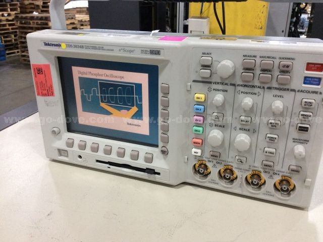 Tektronix Four Channel Color Digital Phosphor Oscilloscope | Go-Dove