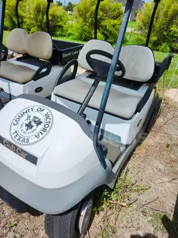 CLUB GOLF CART
