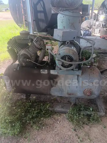 INGERSOLL RAND AIR COMPRESSOR