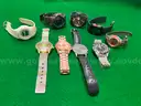 VARIOUS PIECES OF JEWELRY