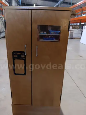 3 wooden toy refrigerator