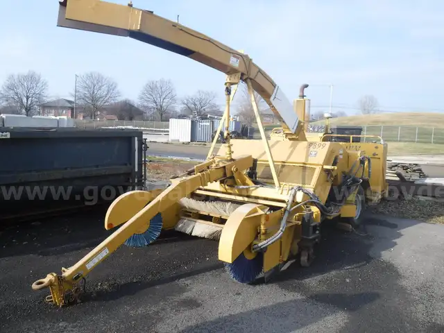 Leaf Loader 1997 Hi-Way AutumnMate 720