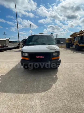 2014 GMC Savana Van