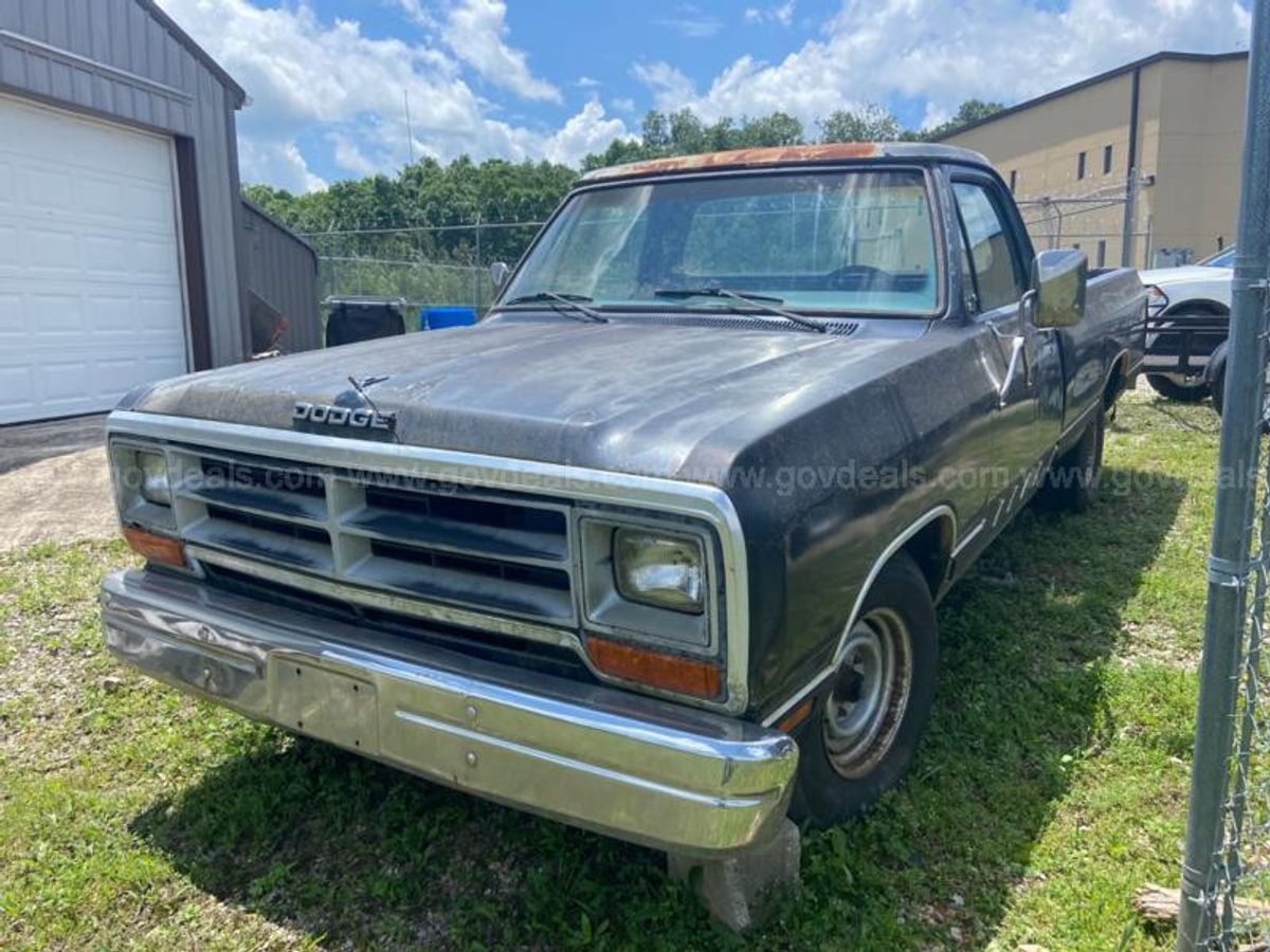 1987 Dodge D100 | AllSurplus