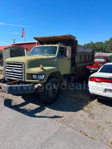 1995 Ford F800