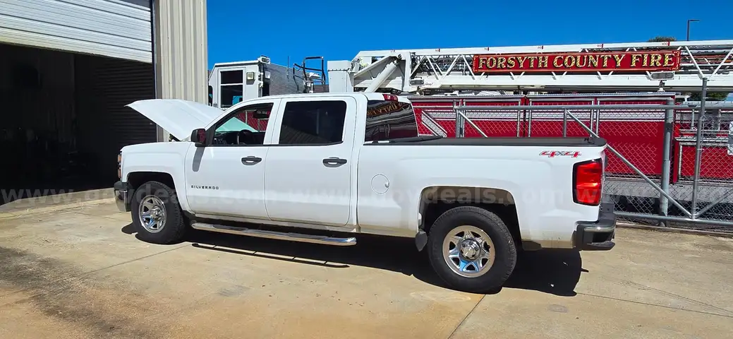 2015 Chevrolet Silverado 1500 Unit# 9179