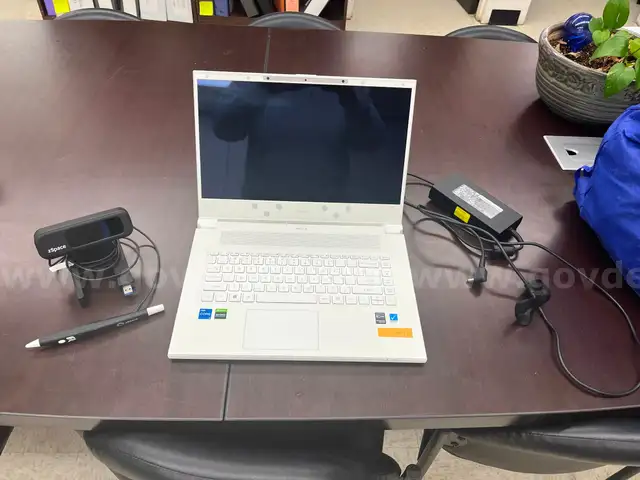 Lot of zSpace Laptops and Cameras