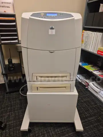 HP color LaserJet 4650 dtn.