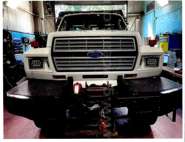 1989 Ford F800F