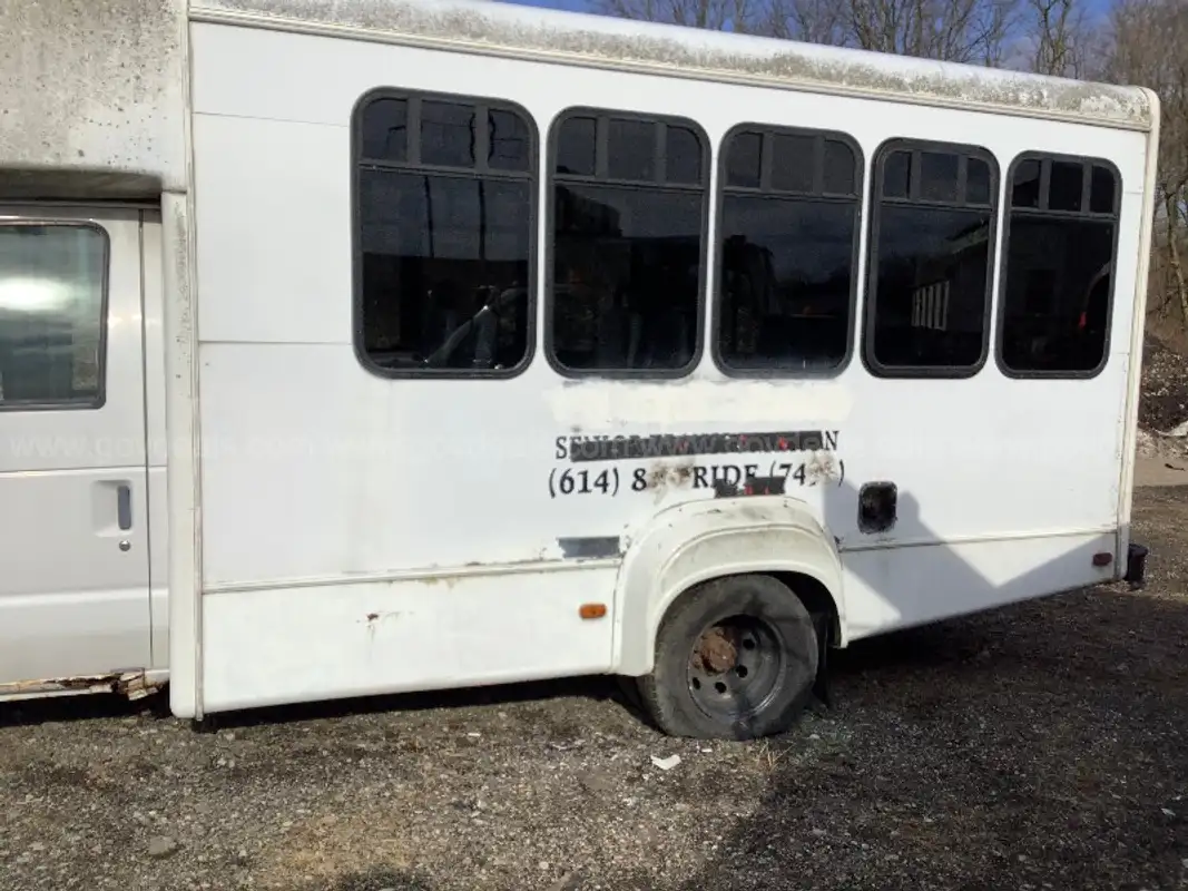 2002 Ford Econoline E350 Super Duty Passenger Bus AllSurplus