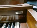 3 pianos