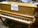 3 pianos