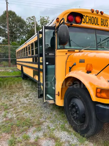 2003 International 3800  (#308)