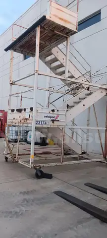 2000 WASP  INC. DBA FAST GLOBAL SOLUTION INC A04973D PASSENGER BOARDING STAIRS