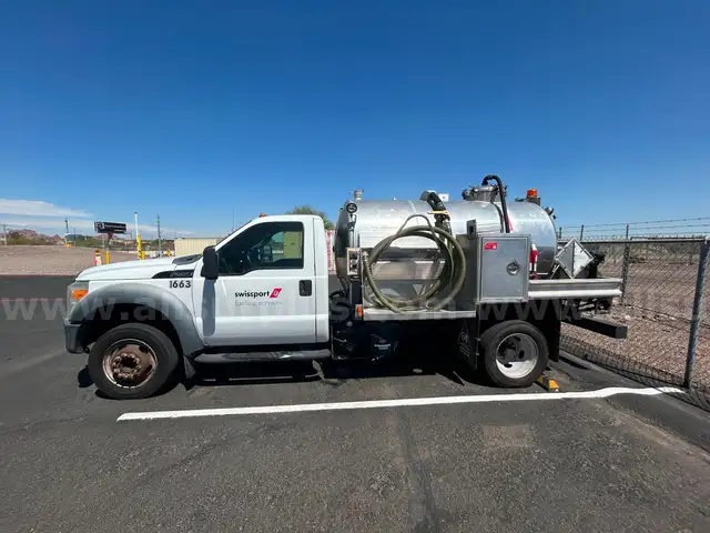 2012 Ford F550 Pickup Fuel  Truck