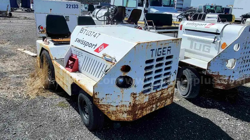 1999 TAYLOR-DUNN TIG-50 BAGGAGE TRACTOR UNIT