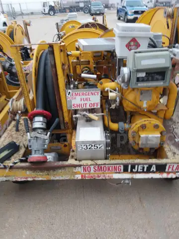 2006 DETERMAN-BROWNIE 150GPM AIRCRAFT FUEL CART