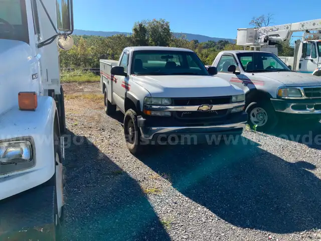 2001 Chevrolet Silverado 2500HD Reg. Cab 4WD
