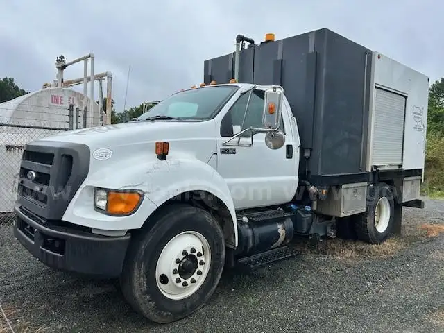 2013 Ford F-750