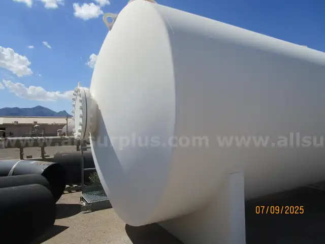 Storage Tank, Horizontal, 10ft x 20ft, Seam/Seam, w/ Ladder &#x26; Platform, UNUSED, Qty 1