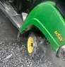 JOHN DEERE GATOR XUV (4 X 4)