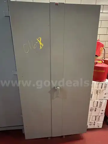 METAL CABINET W/ CONTENTS