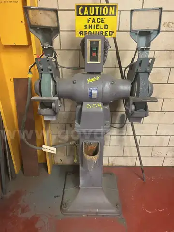 BALDOR PEDESTAL GRINDER