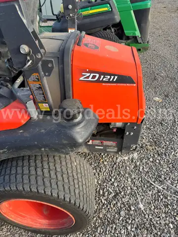 Kubota 1211 Diesel Mower 72" Cut