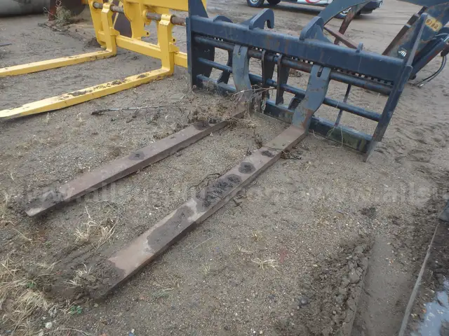 Fork Attachment, Caterpillar, 7in x 96in Forks, Qty 1