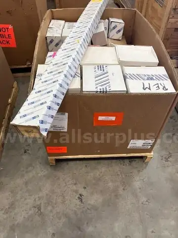 Lot of 39 items / 360 pieces of natural gas compressor parts